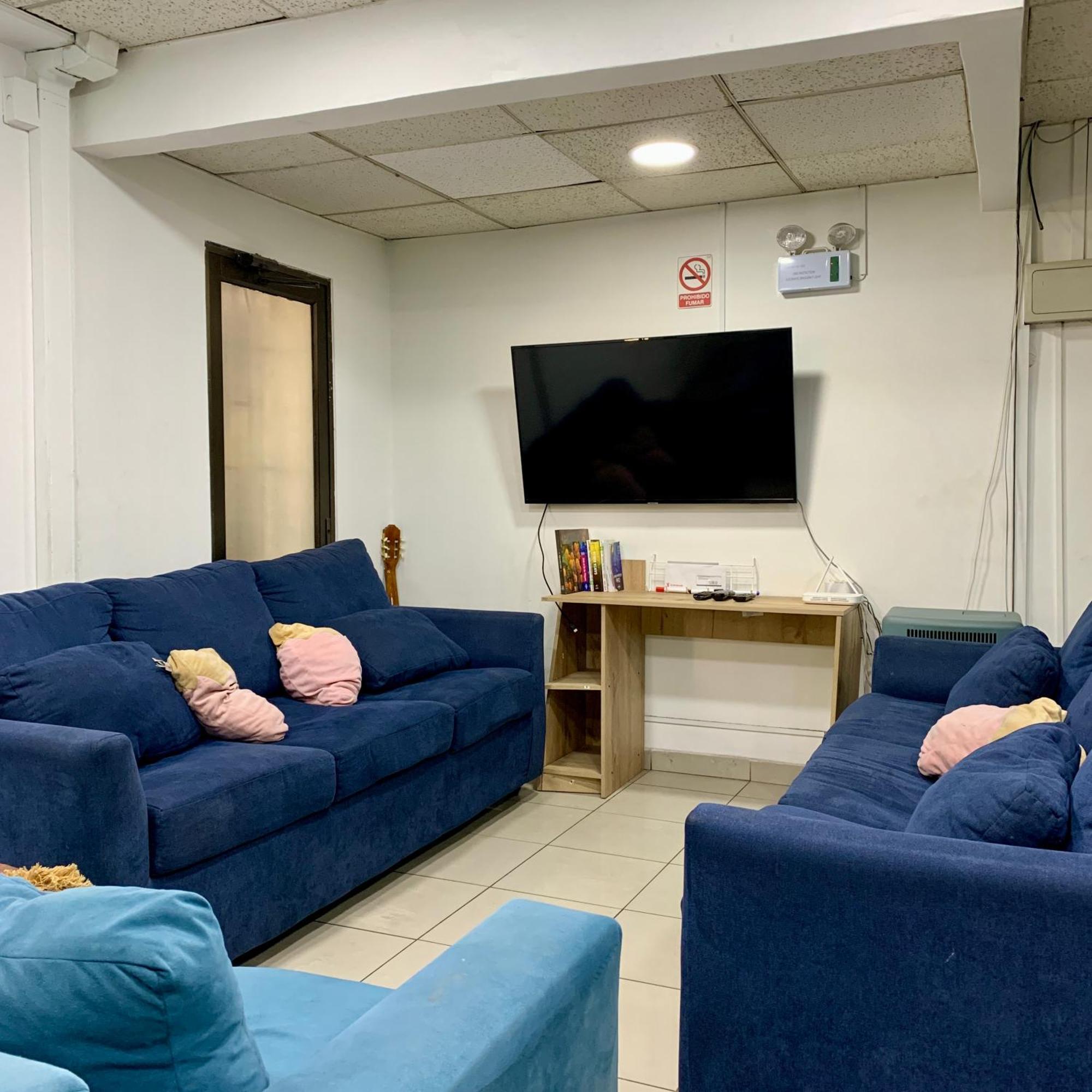 סנטיאגו Habitacion En Providencia - Metro Salvador מראה חיצוני תמונה